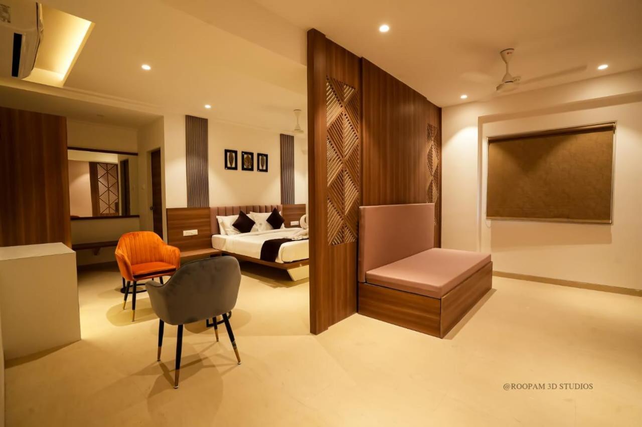 Hotel Veesons Executive Solapur Exterior foto