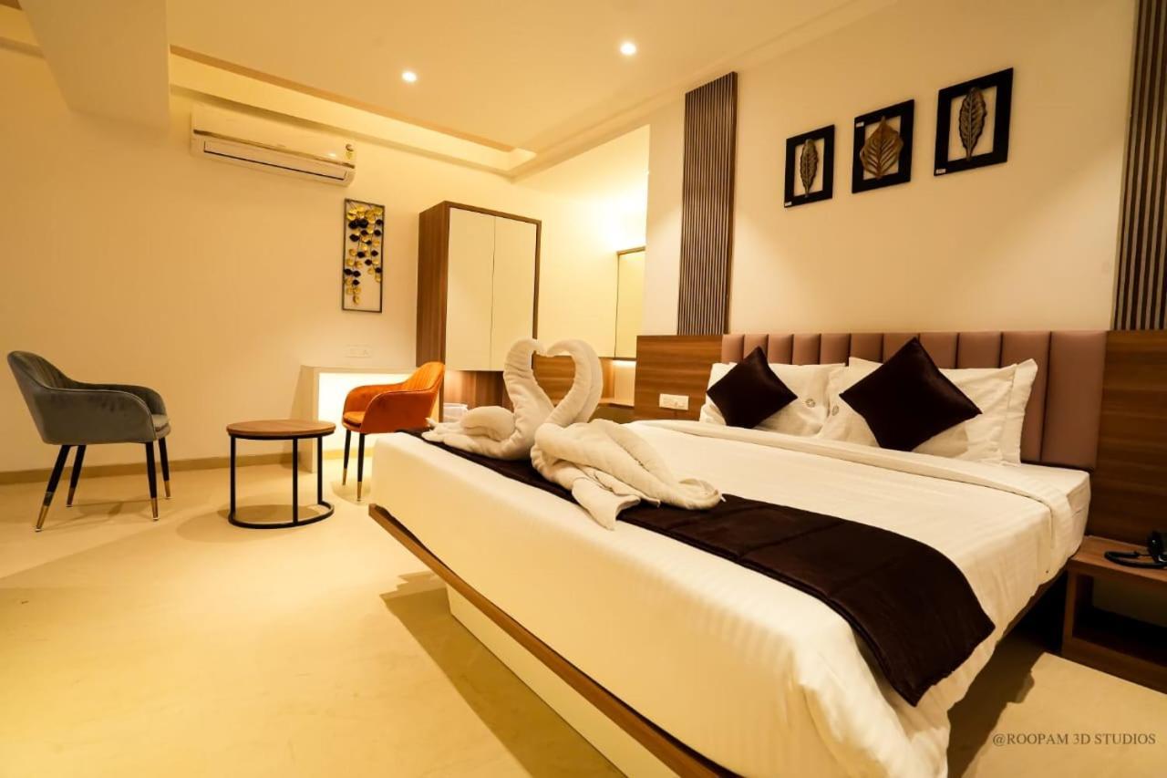 Hotel Veesons Executive Solapur Exterior foto